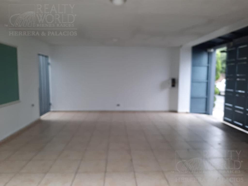 House for Sale in Cumbres Santa Clara