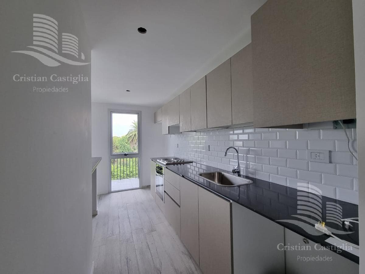 For Sale - 2-Room Apartment, Balcony, Grill - Tigre, Northern Area