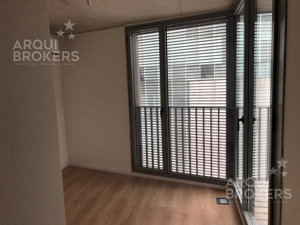 3-Bedroom Duplex Penthouse Apartment for Sale in Downtown - 1001