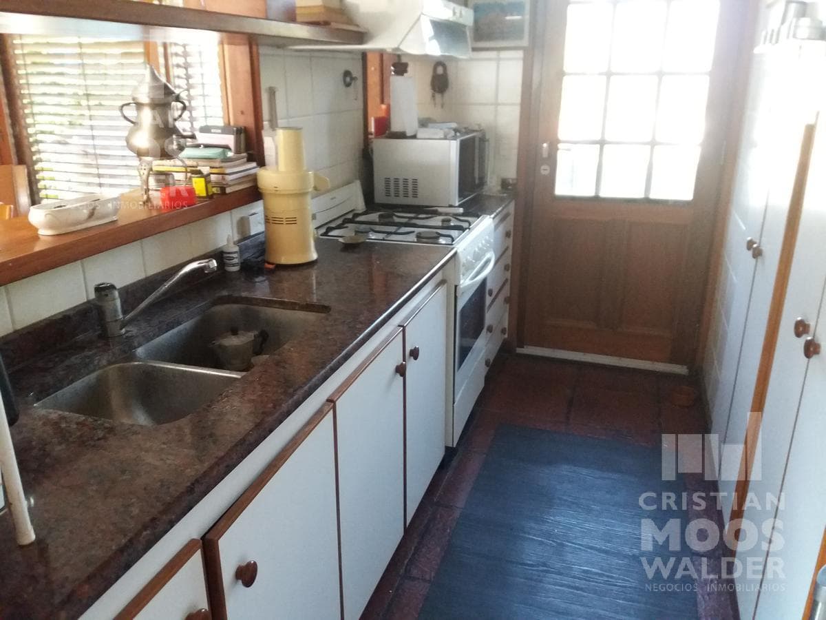 House for Sale with 6 Rooms - Country Maschwitz Club