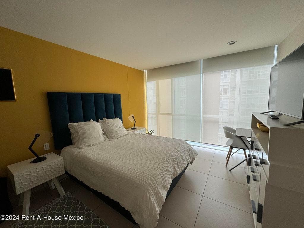 Apartment for Rent in Miguel Hidalgo, Near Granada, GIS 24-2484