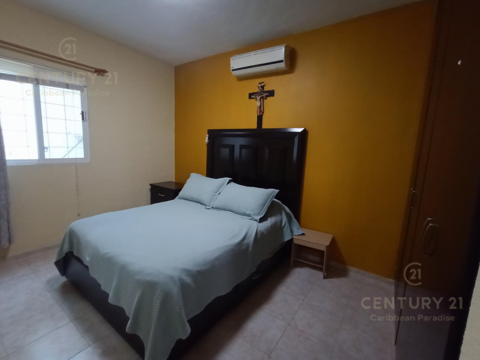 Spacious 6-Bedroom Tuscan-Style House on Chemuyil Avenue, Playa del Carmen P4117
