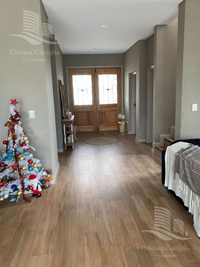 4-Room House for Sale in Laguna Grande, Villanueva