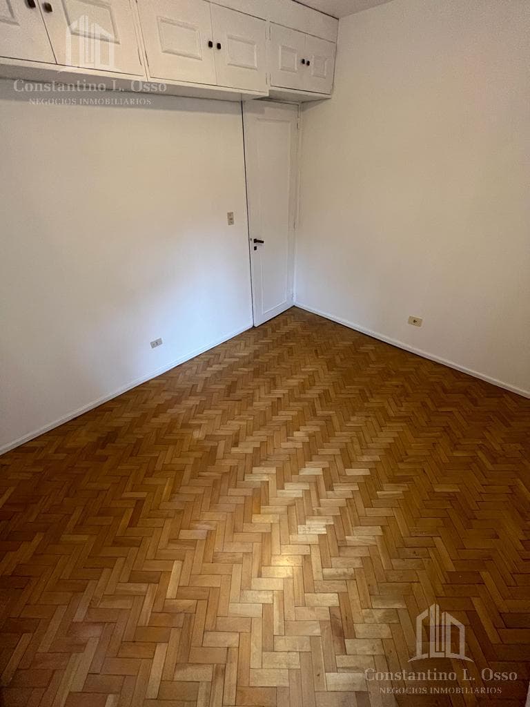 Apartment in Palermo - with a balcony - 4 rooms - for sale