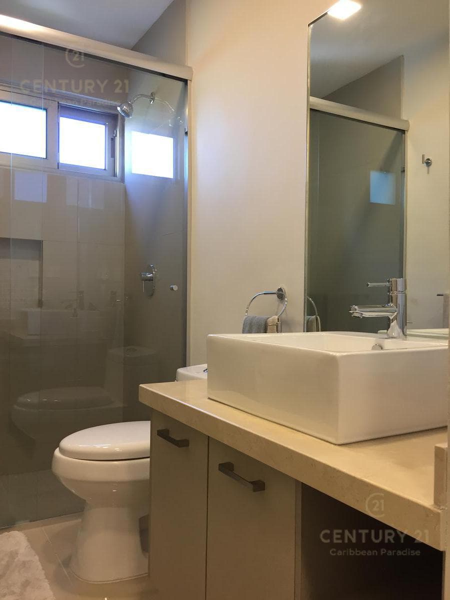 Espaciosos departamentos de 2 recámaras en Playa del Carmen P2374