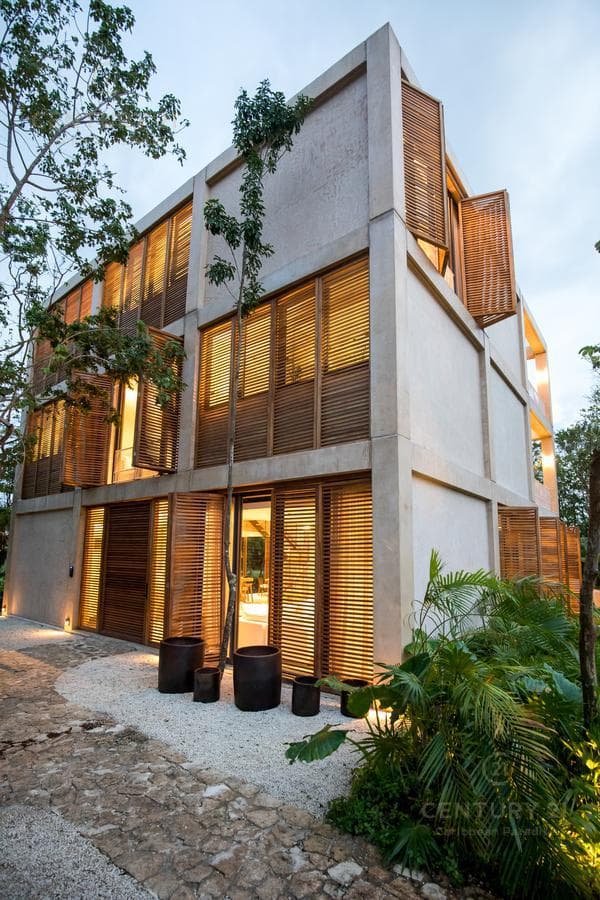 Increible casa en zona residencial prvilegiada de Playa del Carmen P3452