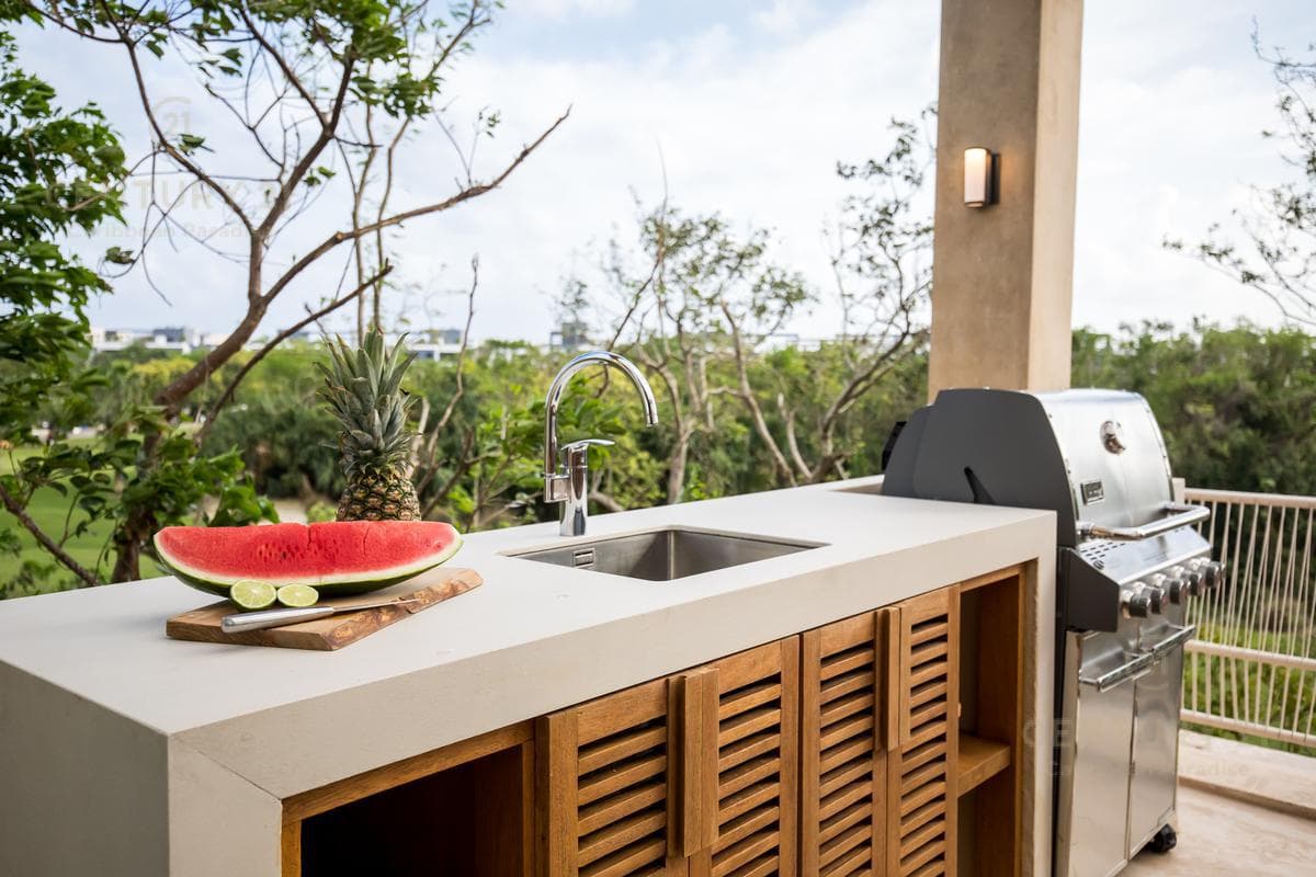 Increible casa en zona residencial prvilegiada de Playa del Carmen P3452