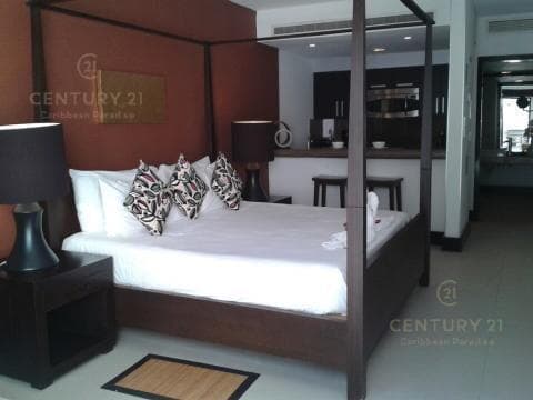 Aldea Thai Estudio de 1 recamara de 66 mts2 con amplia terraza con vista al mar P3043