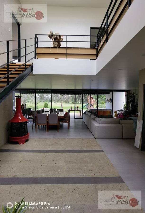 STUNNING HOME FOR SALE - SAN GIL