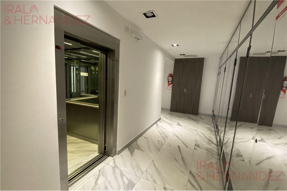 FOR SALE: VERY BRIGHT STUDIO APARTMENT IN BELGRANO
