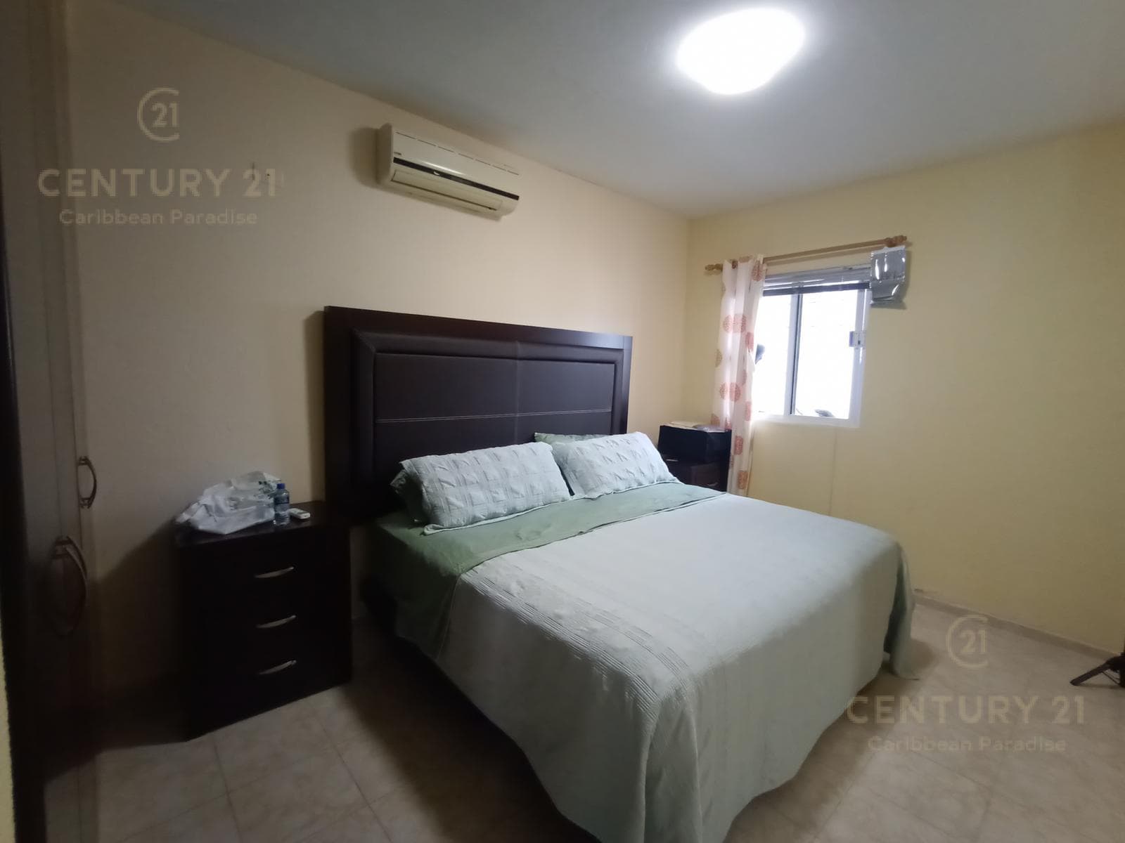 Spacious 6-Bedroom Tuscan-Style House on Chemuyil Avenue, Playa del Carmen P4117