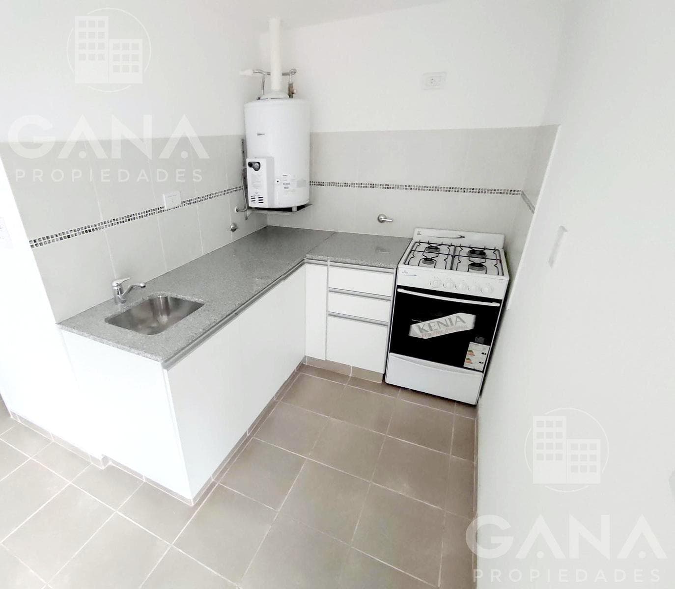 Apartment for sale in the Echesortu neighborhood: studio apartment with a front balcony