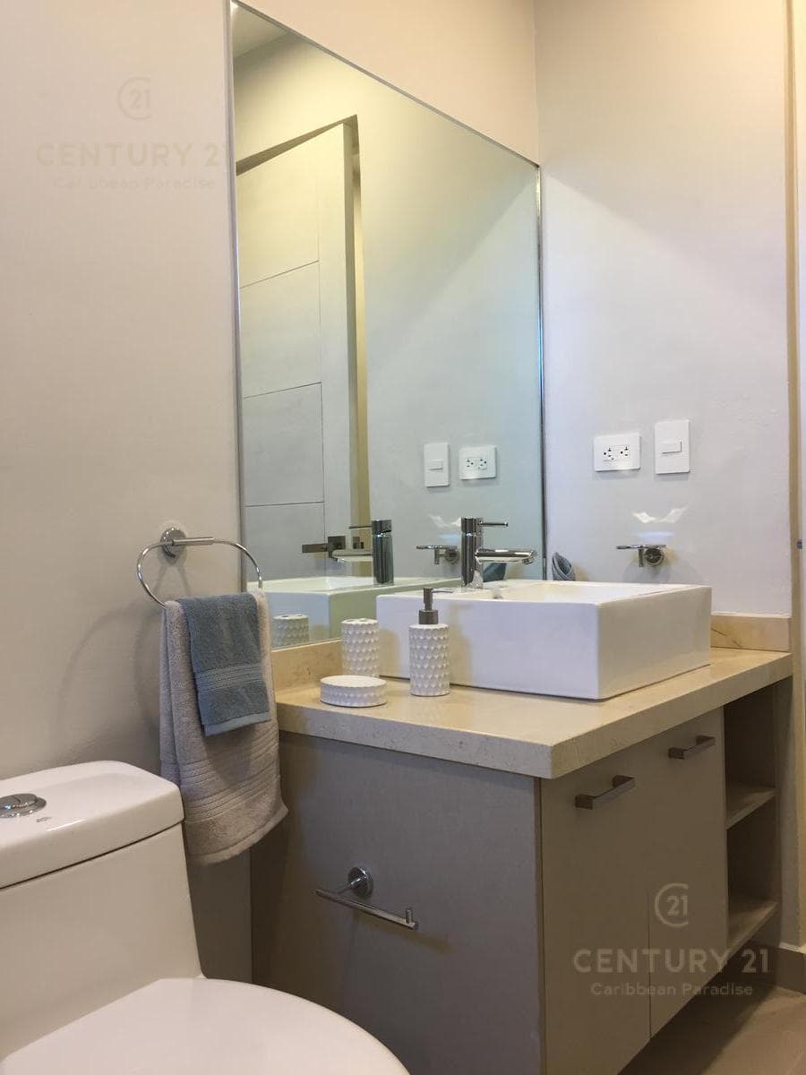 Espaciosos departamentos de 2 recámaras en Playa del Carmen P2374