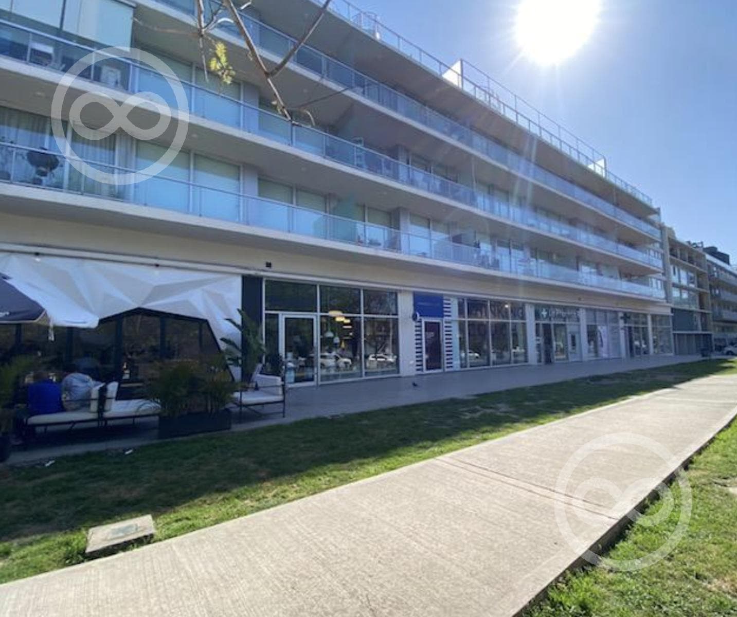 COMMERCIAL SPACE FOR RENT