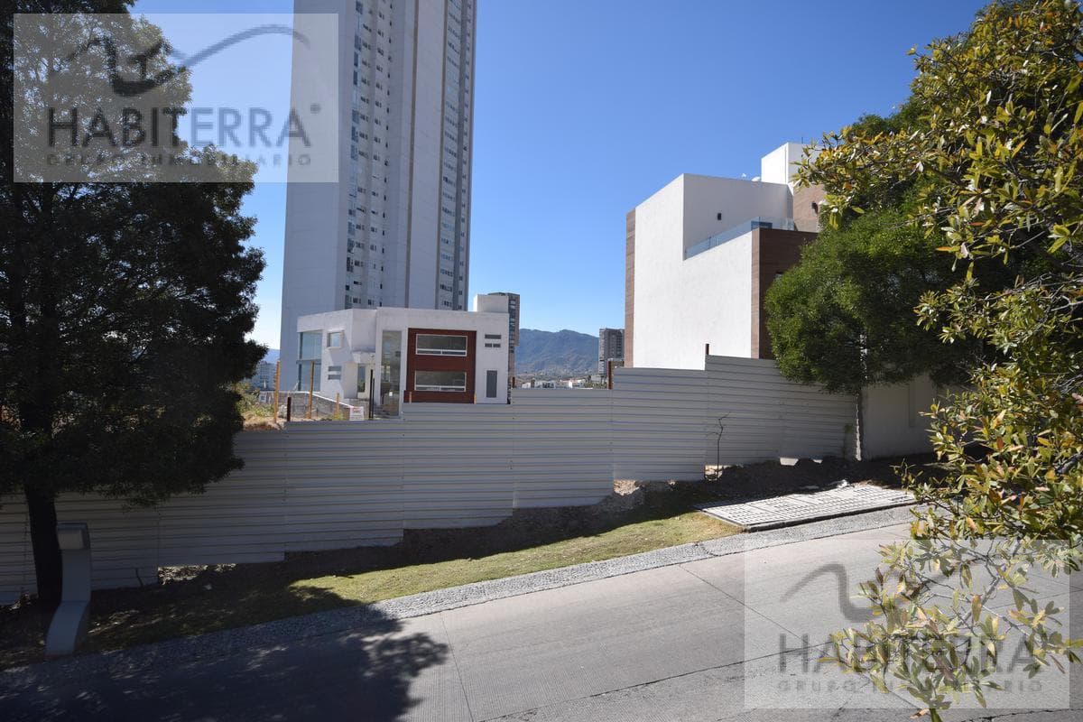 Venta Agradable Casa en Bosque Real
