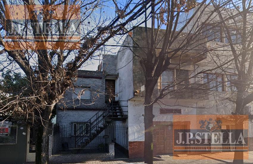 Casa y 2 Dptos a refaccionar en 2 plantas 200 m2 Edif. - San Justo