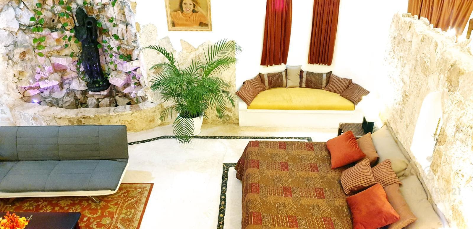 Beautiful 3-Bedroom House with 2 Studios in Playacar Phase I