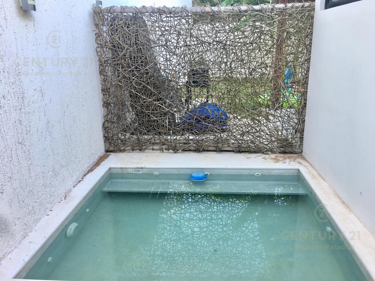 Hermosa Casa en Venta en Bosques de Bambú Playa del Carmen P3024
