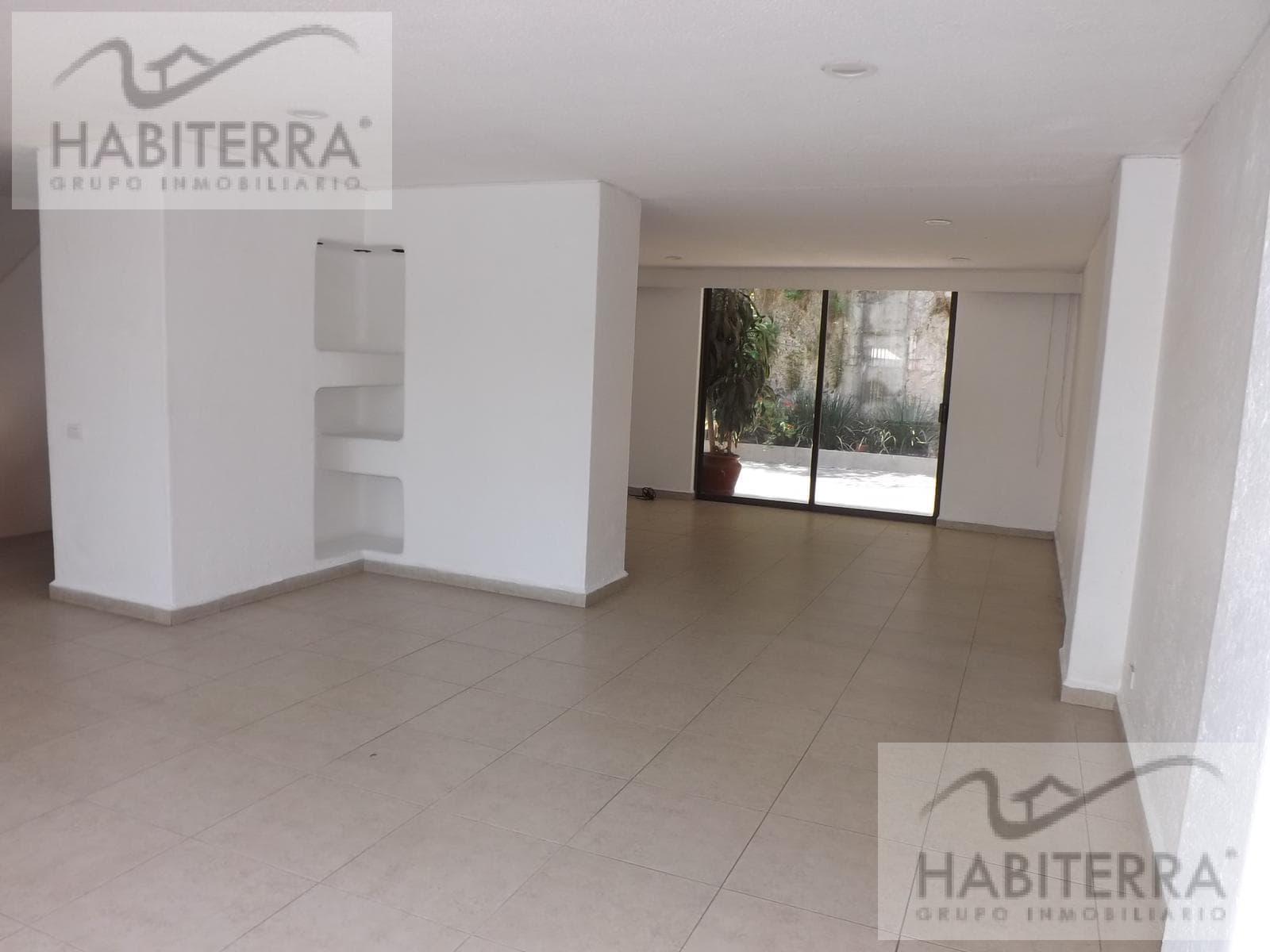 Renta casa en Condominio en Lomas de Tecamachalco