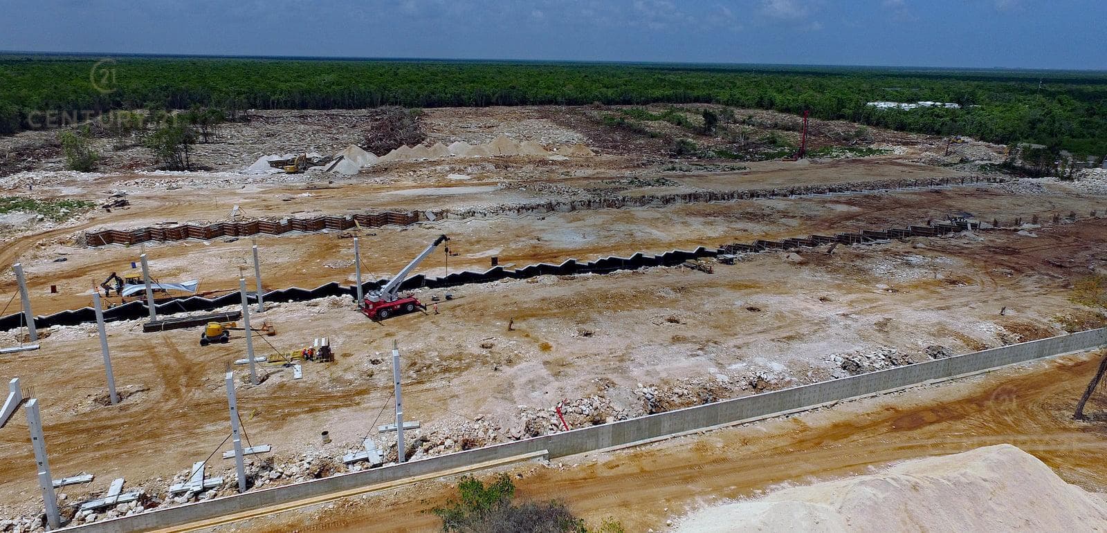 Bodegas en Venta en próxima Central de Abastos en Playa del Carmen P3395