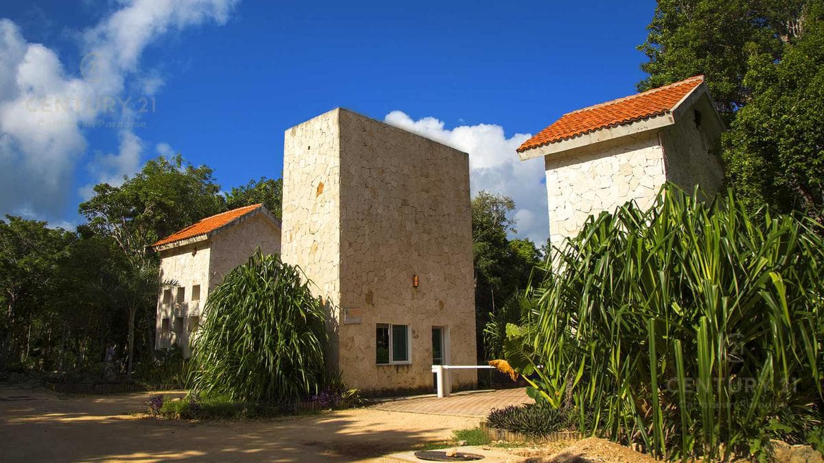 Residential Lot for Sale | Chemuyil, Tulum | Build Up to 3 Stories Near Xcacel | P2955