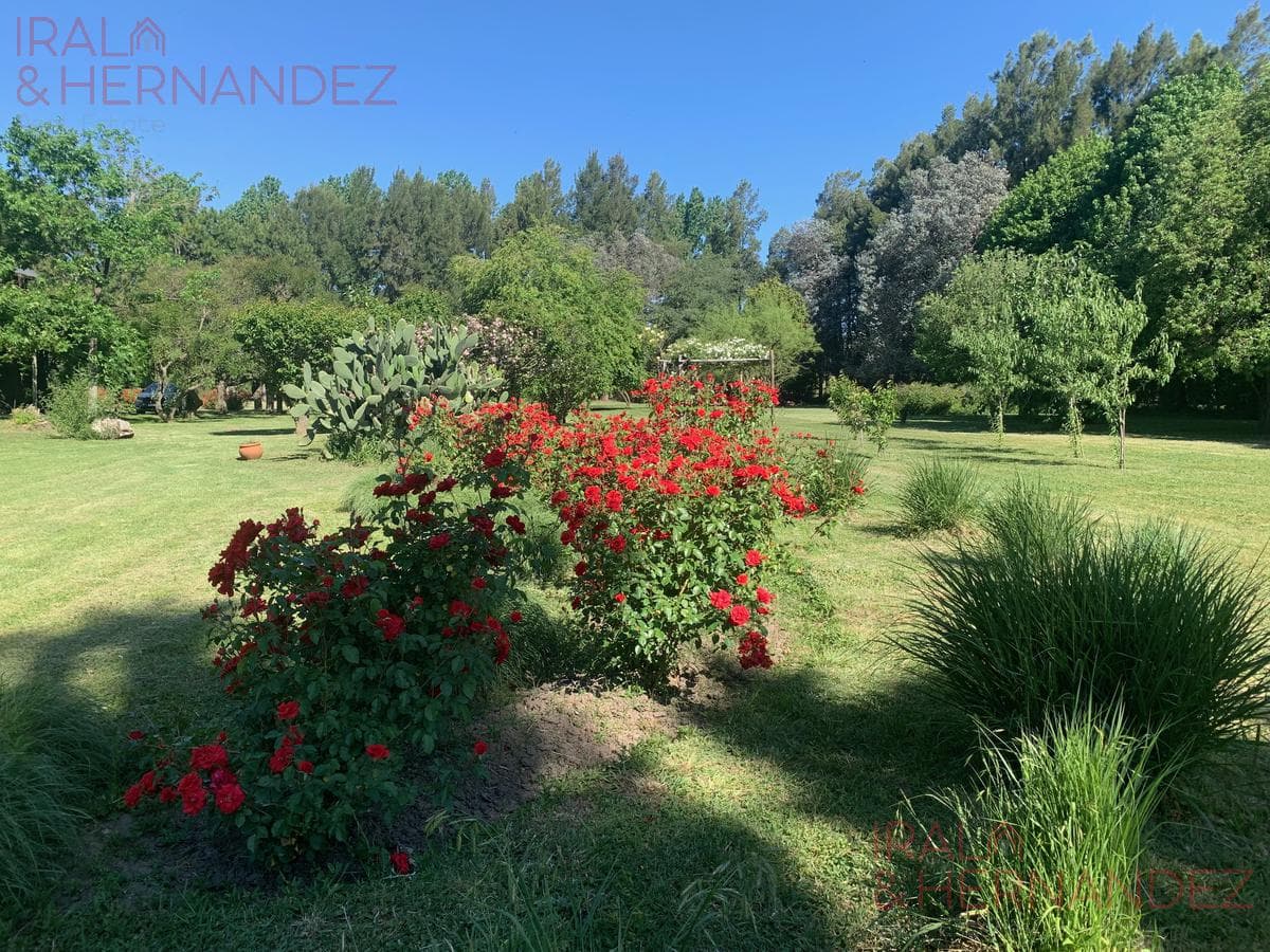 Farmhouse-Style House with Pool for Sale at the Haras el Malacate Country Club
