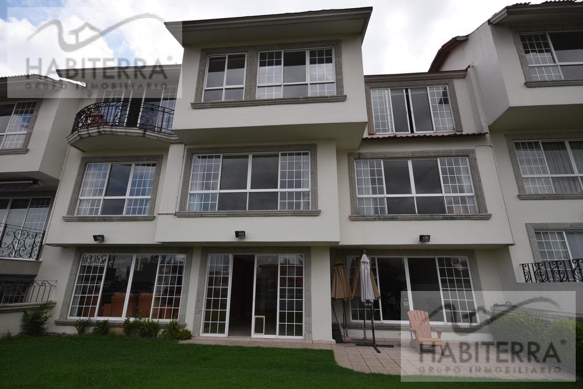 Venta excelente casa en Bosques de las Lomas