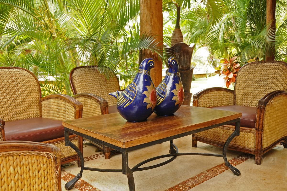 6-Bedroom House for Sale in Playa Paraiso, Playa del Carmen | With Solar Panels | P3287