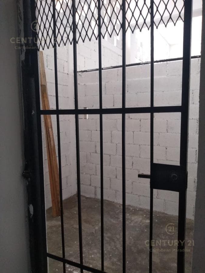 Bodega Comercial en Venta Sobre Avenida en Playa del Carmen | Con uso Mixto | P3303
