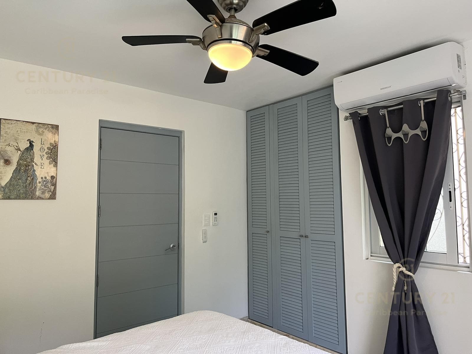 2-bedroom, 3-bathroom apartment in downtown Playa del Carmen P4206