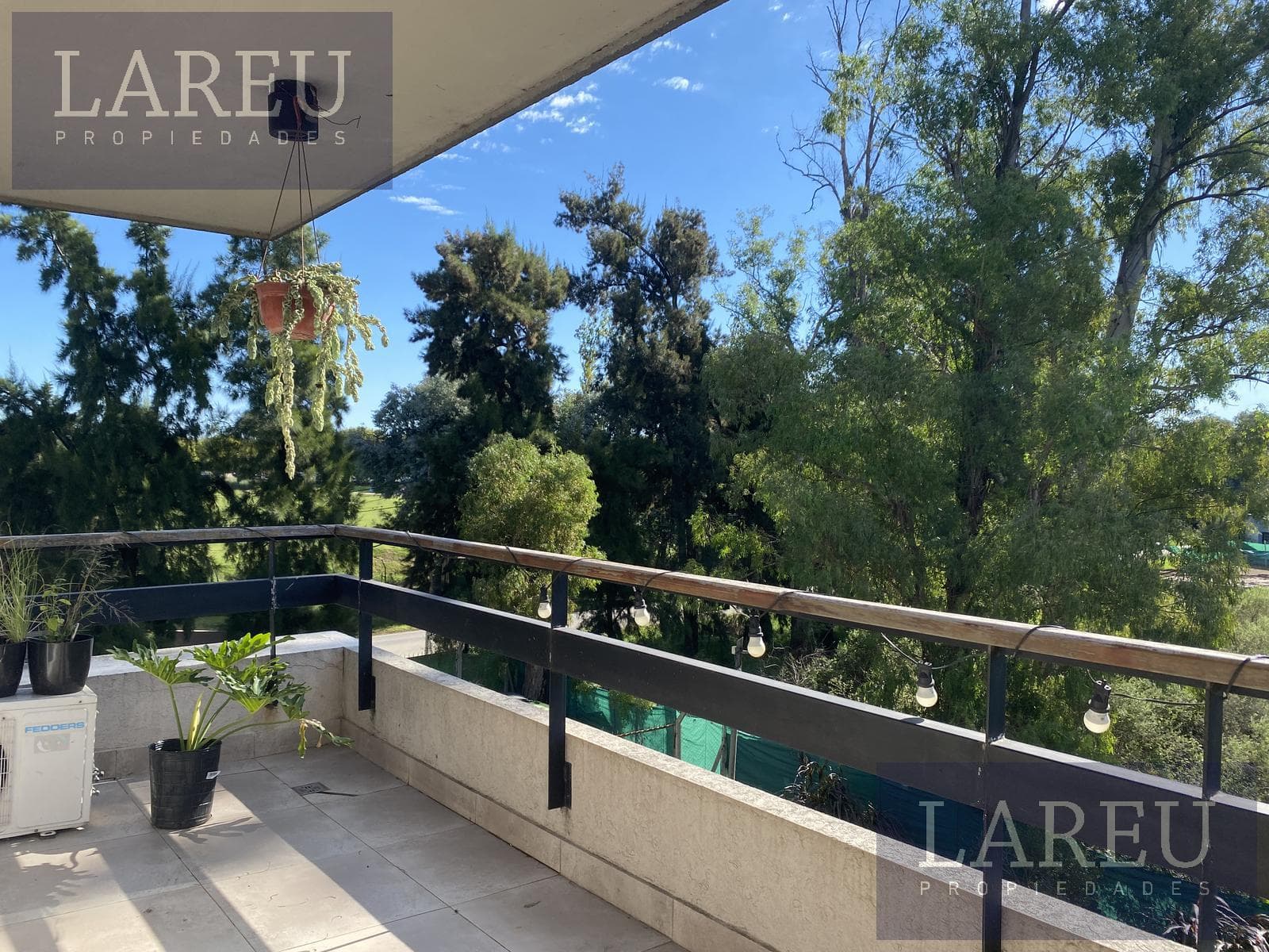 Two-room apartment for rent on the Vista Campus