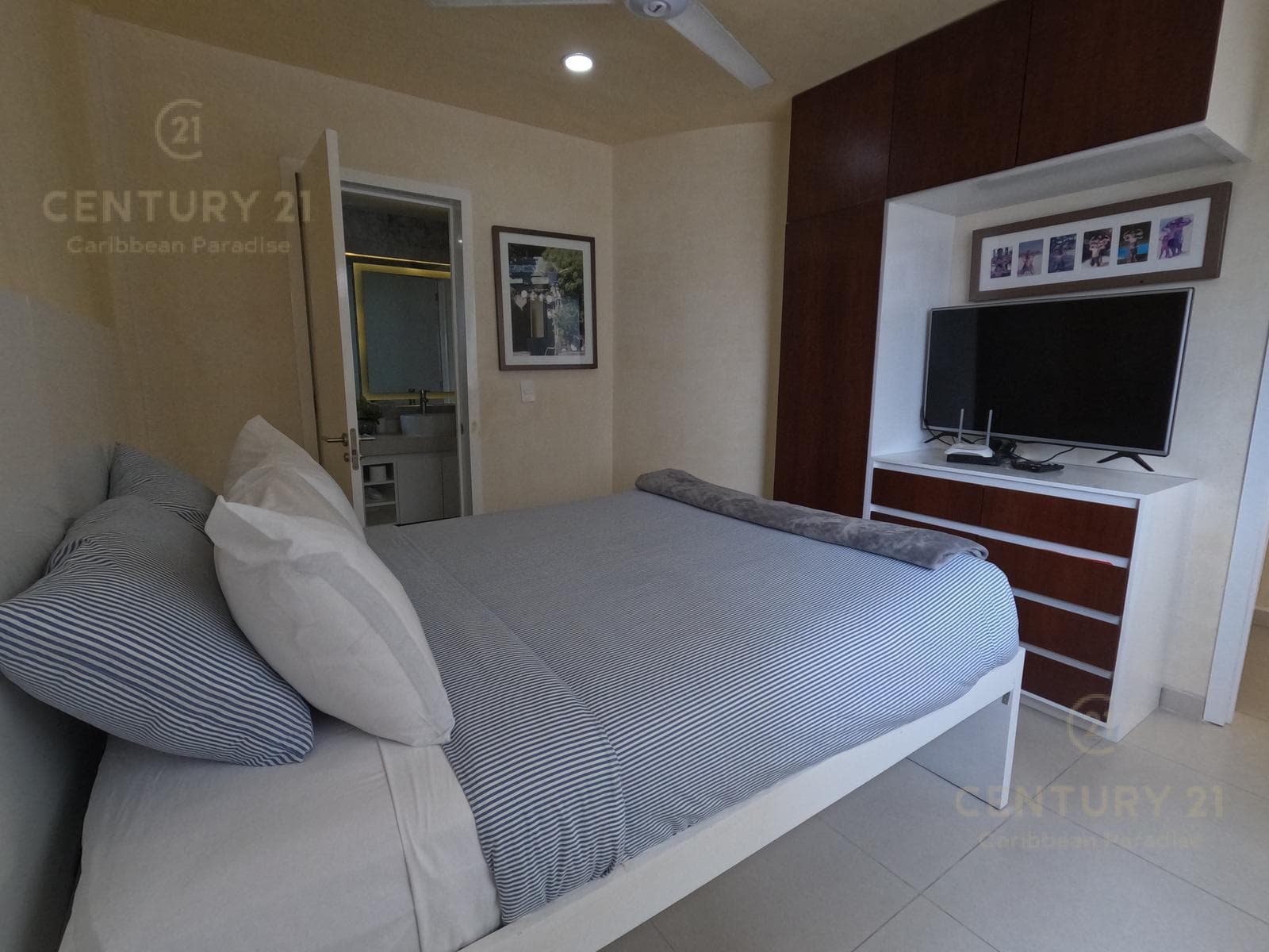 2-Bedroom Apartment for Sale, Ready for Immediate Move-In, Playa del Carmen P4158