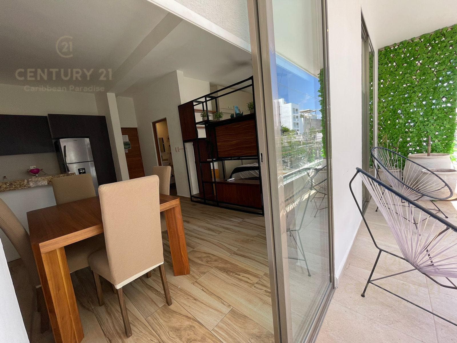 Renta nuevo estudio vacacional en Av 10 con calle 60 P4052