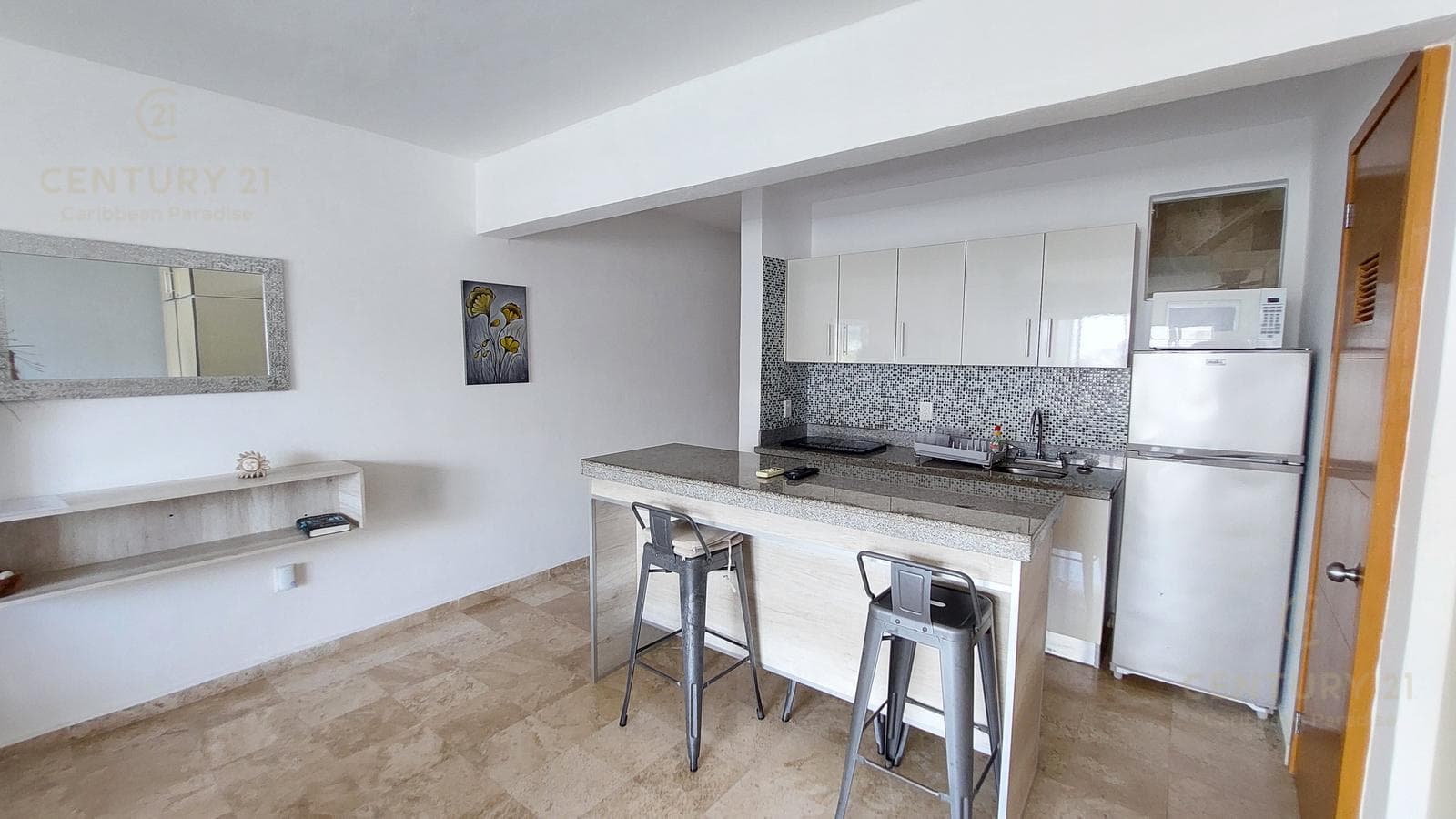 Estudio Penthouse en av 5ta bis en Playa del Carmen P4016