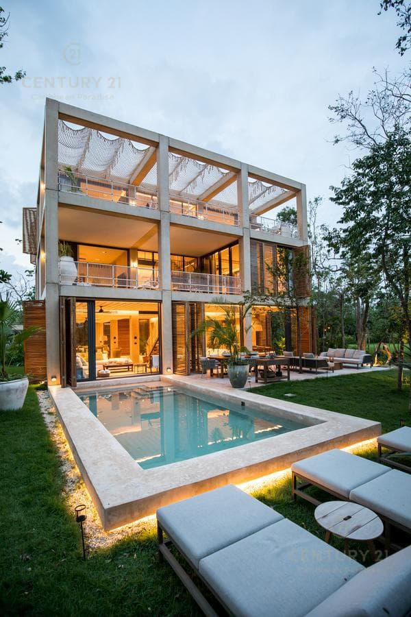 Increible casa en zona residencial prvilegiada de Playa del Carmen P3452