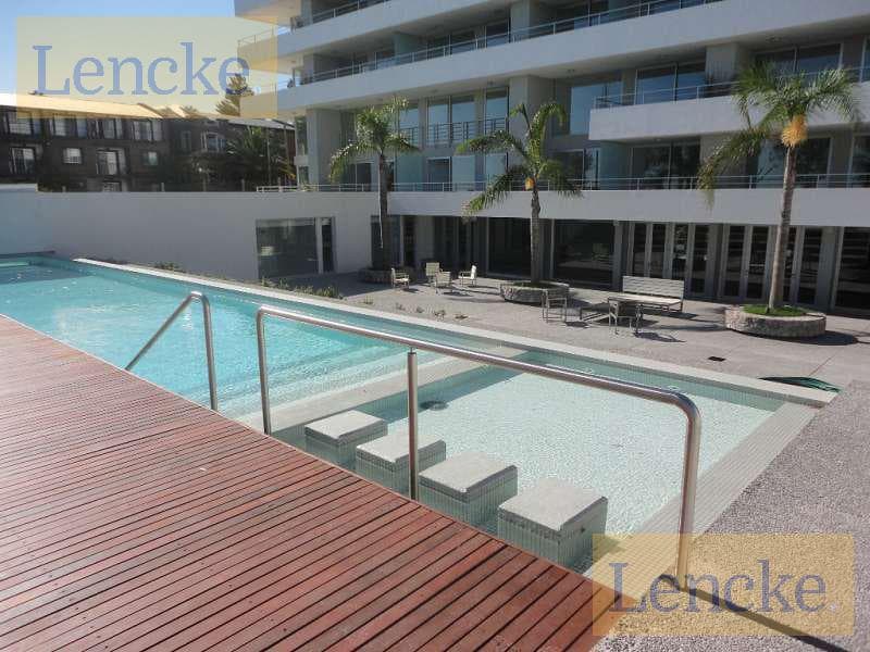 Excellent apartment with a view of the river in Colonia, with rent in dollars