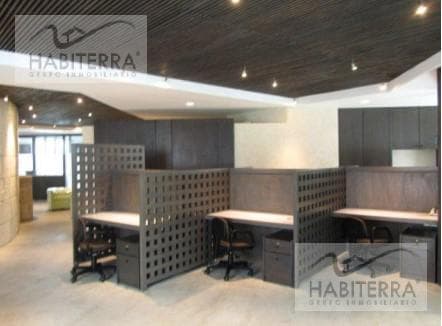 RENTA EXCELENTE OFICINA EN TORRE AXIS