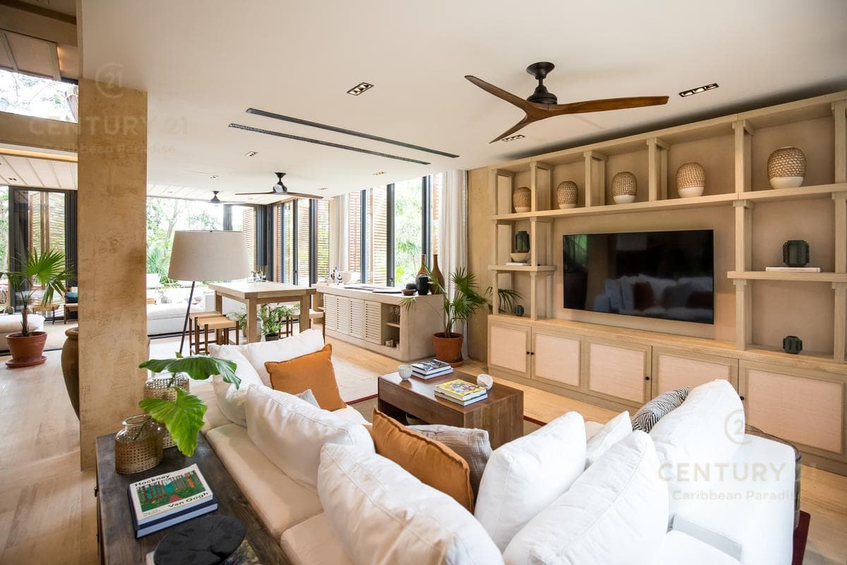 Increible casa en zona residencial prvilegiada de Playa del Carmen P3452