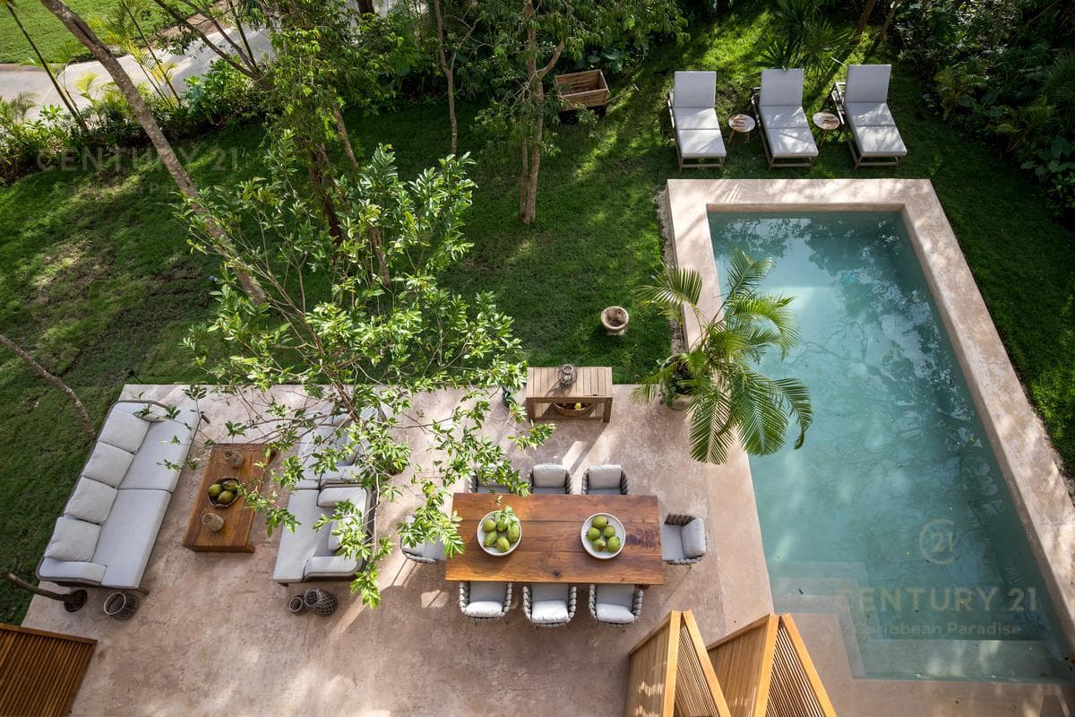 Increible casa en zona residencial prvilegiada de Playa del Carmen P3452