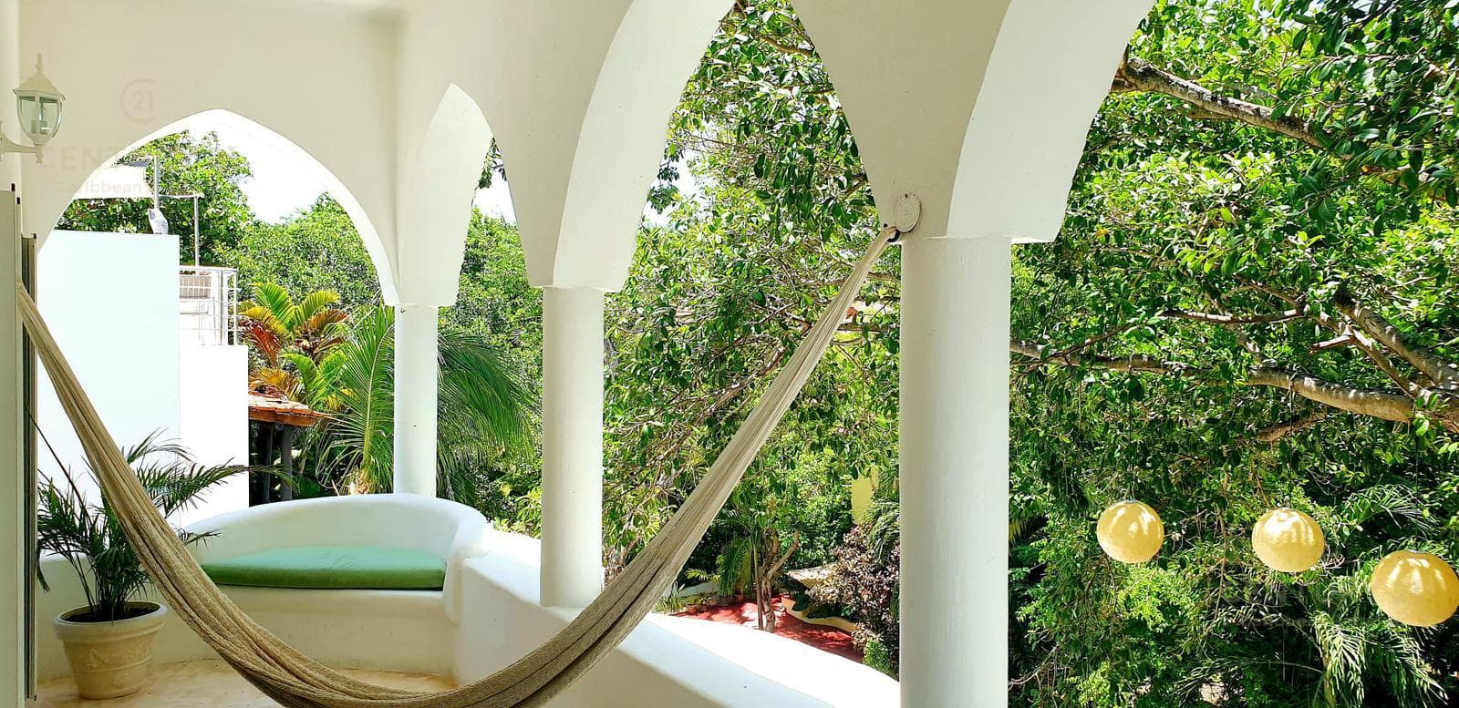 Beautiful 3-Bedroom House with 2 Studios in Playacar Phase I
