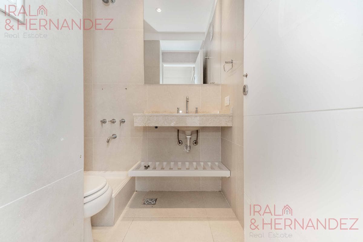 4-Bedroom Apartment for Sale with 2 Parking Spaces - Nordelta