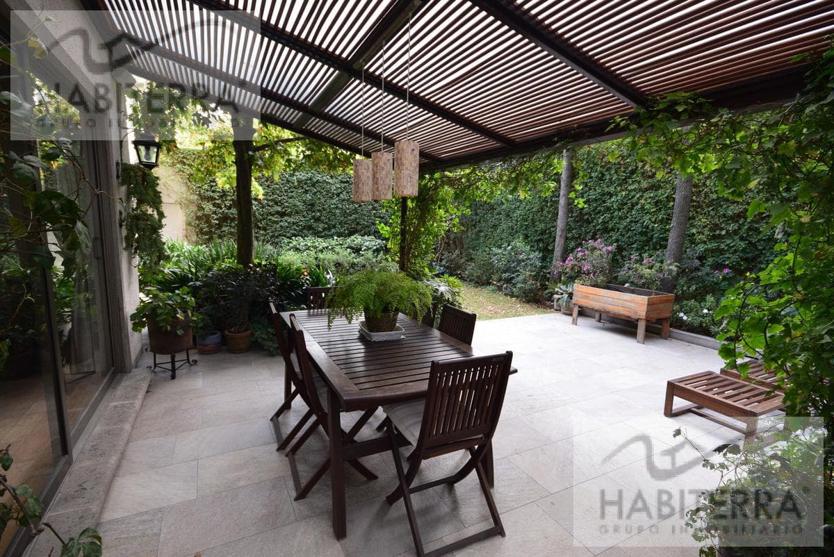 Venta agradable Casa en Lomas de Vista Hermosa