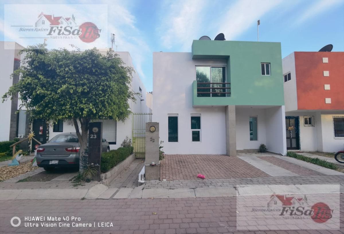 House - Bosques de San Juan Subdivision