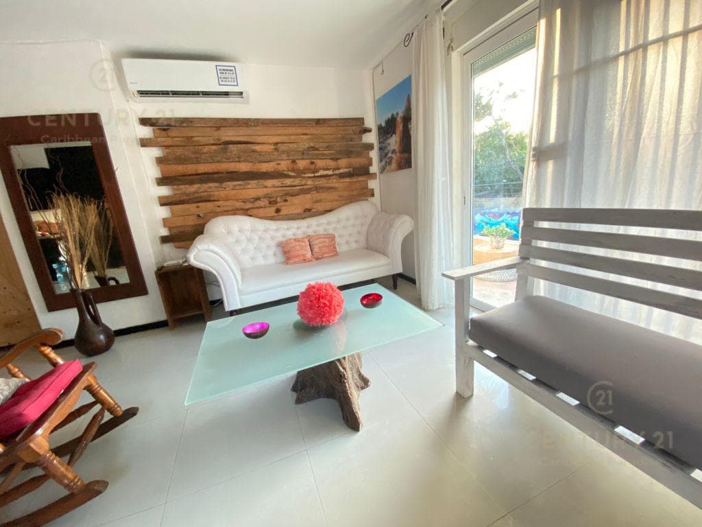 Departamento 2 recamaras en Venta Con alberca | A 2 Calles de la 5ta Avenida | P2991