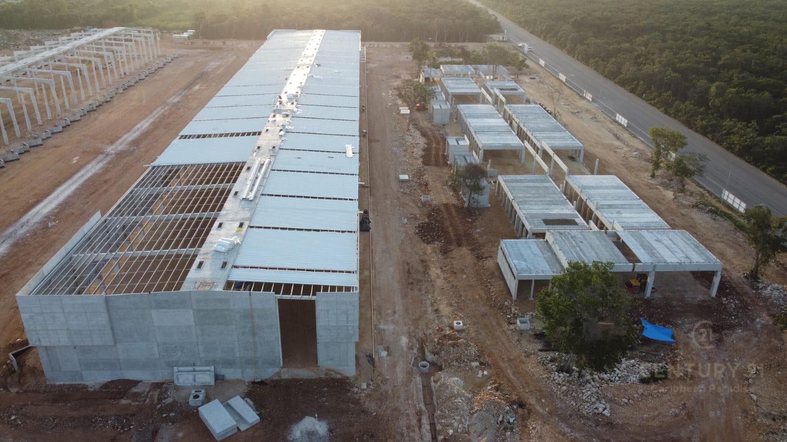 Bodegas en Venta en próxima Central de Abastos en Playa del Carmen P3395