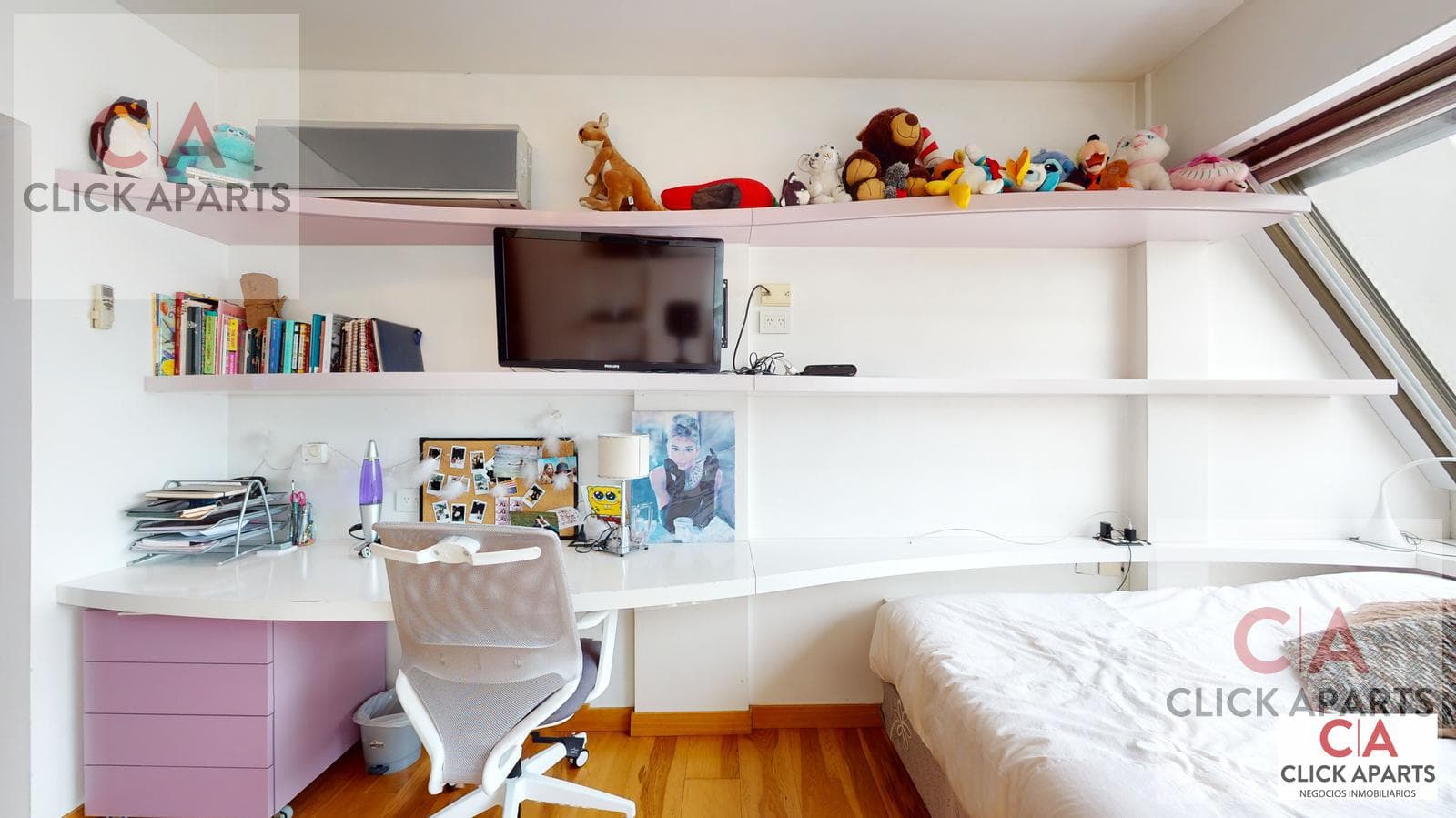 FOR SALE - 6-ROOM UPPER-FLOOR APARTMENT - WILL ACCEPT APARTMENTS OR LAND AS PART OF PAYMENT - CABALLITO