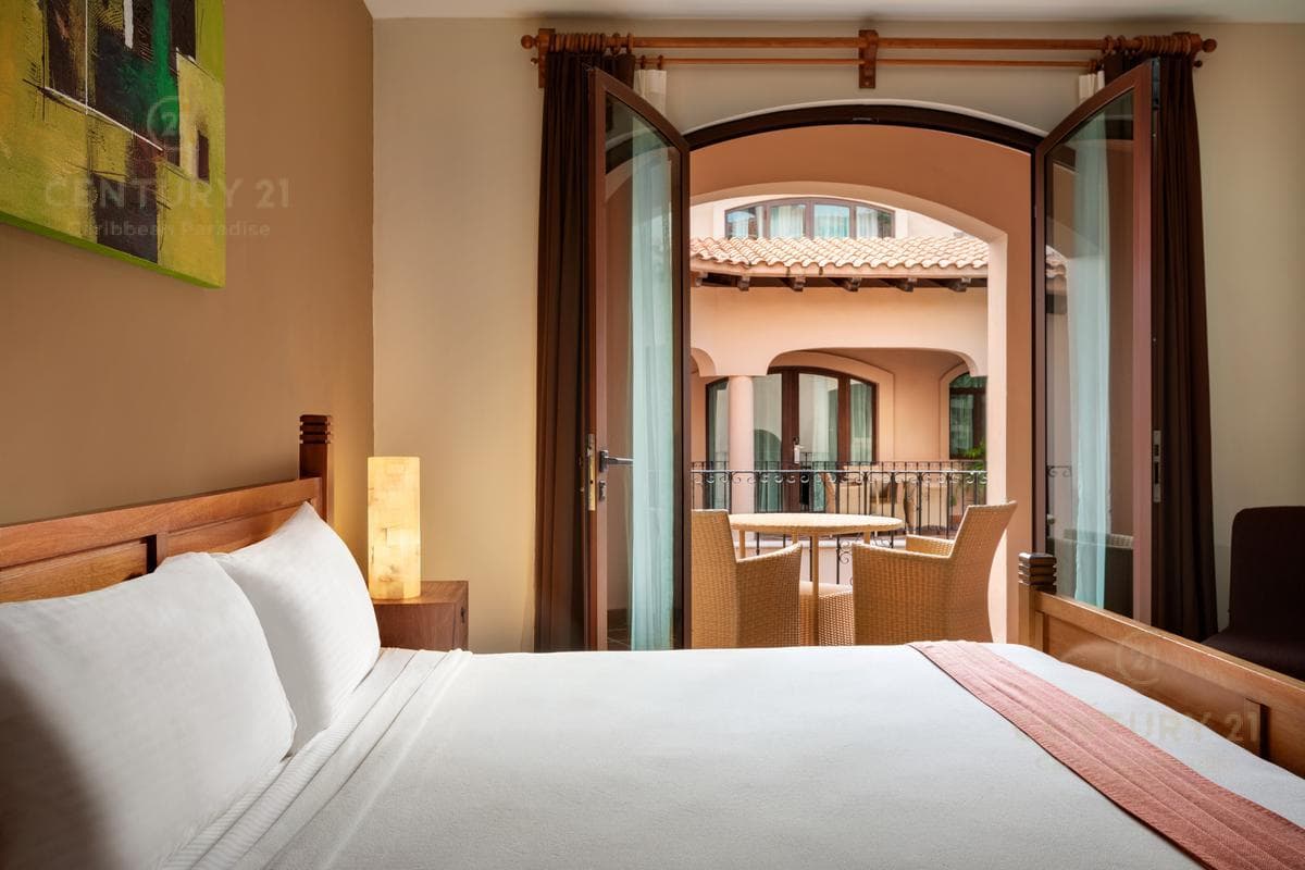 Luxury 3-Bedroom Condo for Sale on 5th Avenue, Playa del Carmen P3892