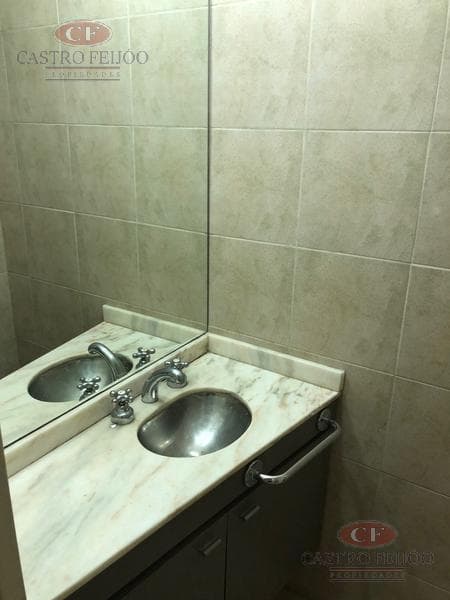 4-Room Apartment for Sale with Rental Income – Recoleta – Azcuénaga 1541, 5th Floor, Apartment A