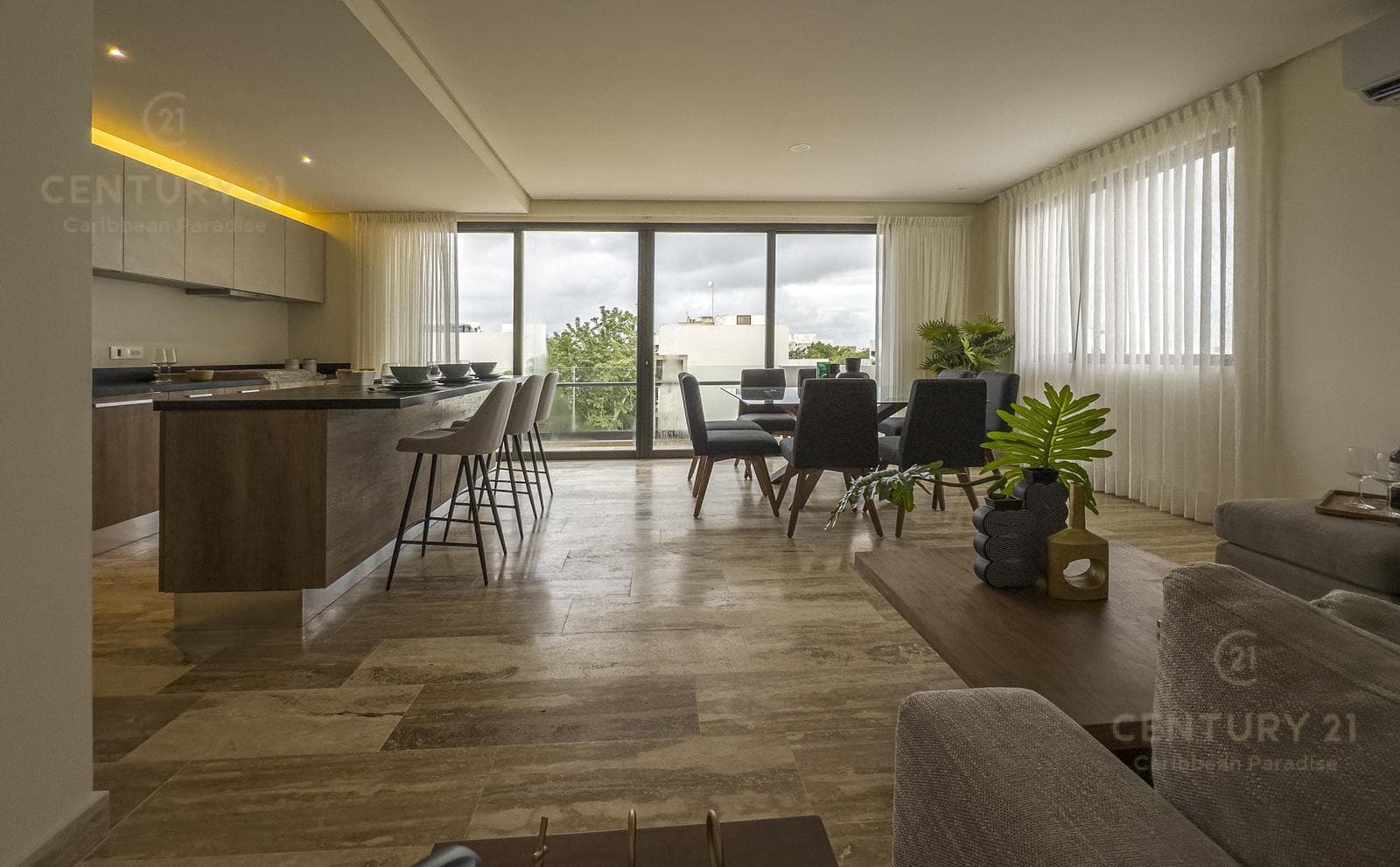 Apartment for Sale near Av. 135 and Av. Huayacan C3798