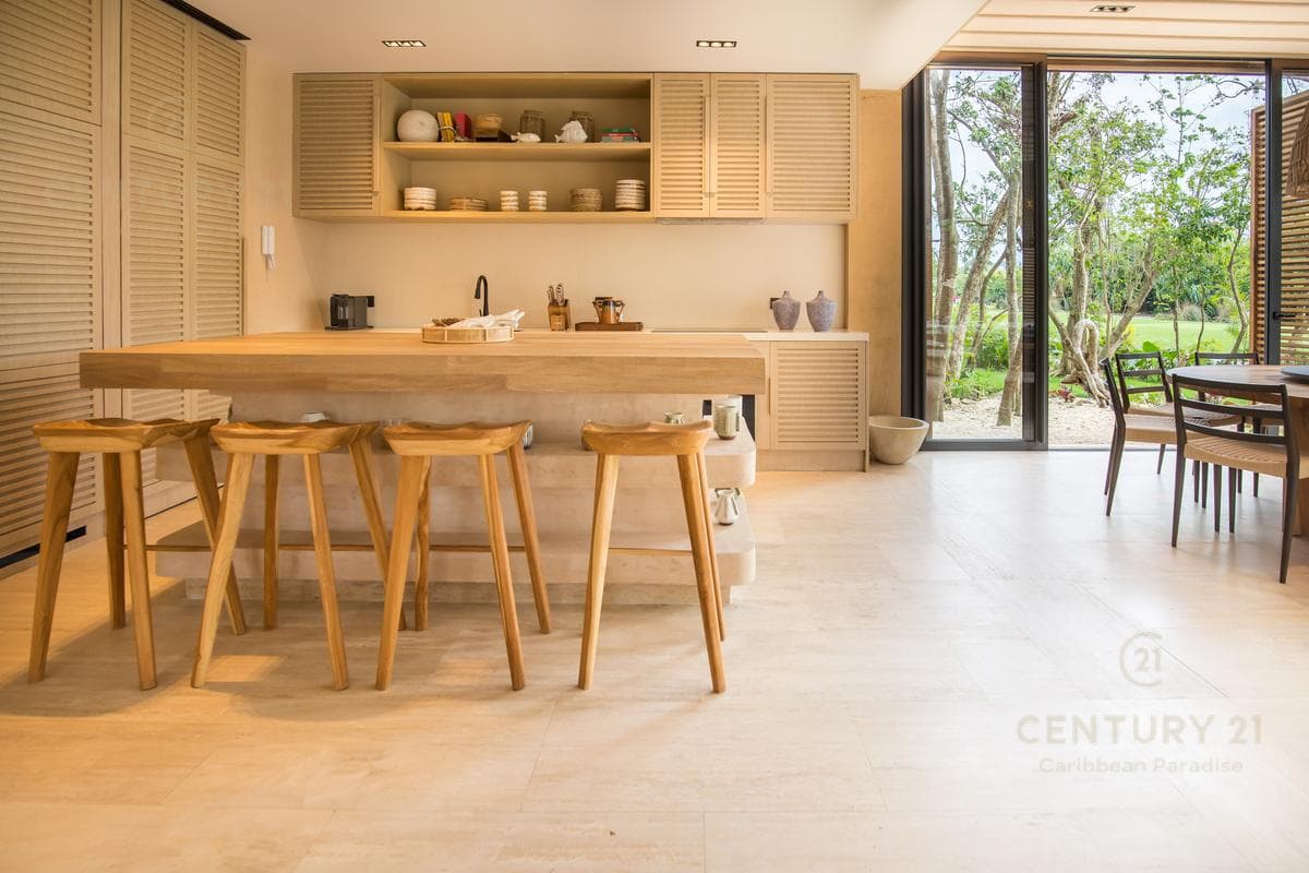 Increible casa en zona residencial prvilegiada de Playa del Carmen P3452